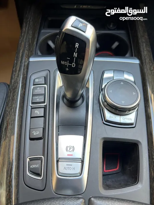 للبيع بداعي السفر  M -kIT BMW X5 Xdrive40e Plug-in Hybrid   Original 2016