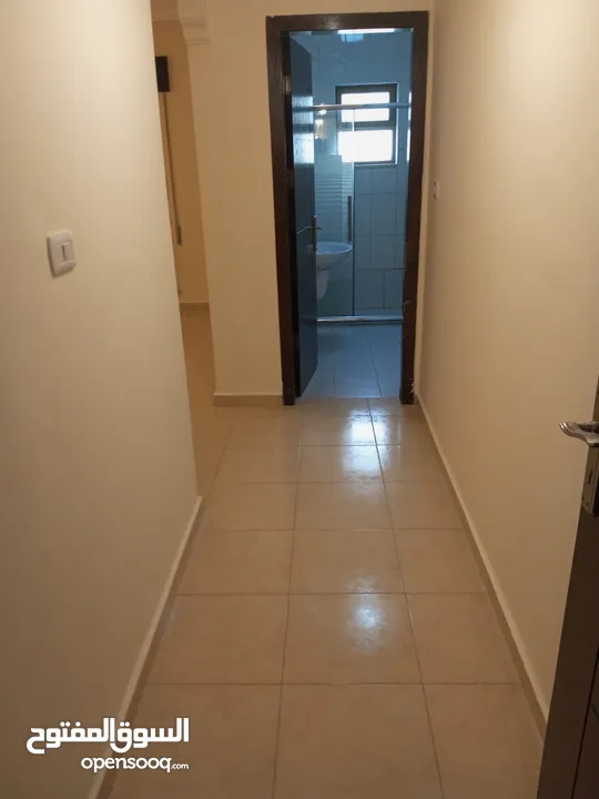 شقه للبيع ضاحية الرشيد خلف جامعة الاميره سميه