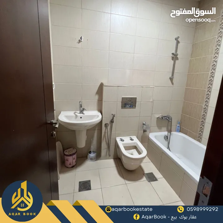 شقة مميزة بإطلالة دائمة وجميلة للبيع