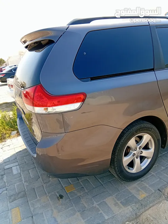 تويوتا سيينا Toyota Sienna 2012