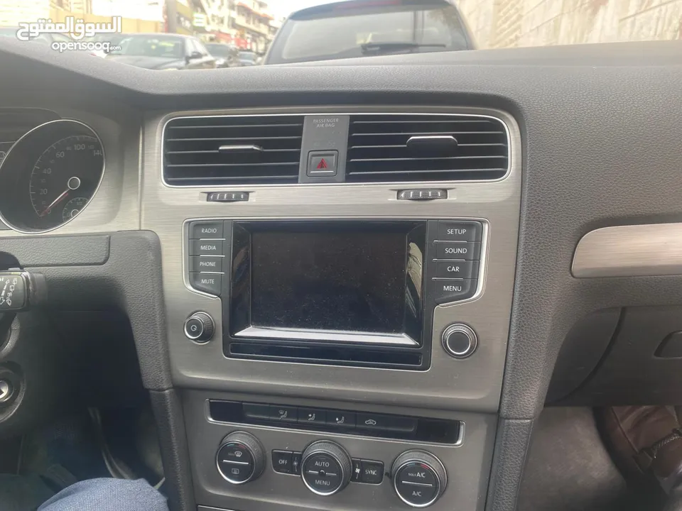 Golf tsi ...