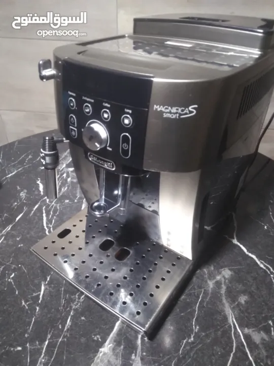 ماكنه اسبريسو ديلونجي مجنيفكا سمارت