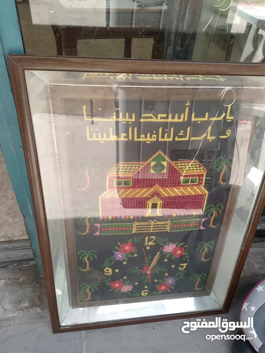 مستلزمات بيبي حديثي الولادة والرضع كارسيت بيبي كووت وشنته وكارسيت وفرشة لعب وغيار موجودات بالبقعة