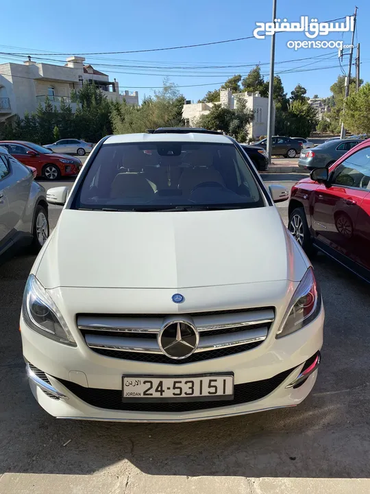 Mercedes B-Class مرسيدس كهرباء ابيض ملوكي بحالة ممتازة وسعر مغري