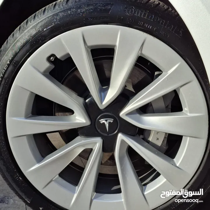 2022 Tesla model 3 long range  21200 JD