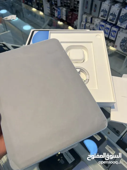 Ipad 10 256g جديد