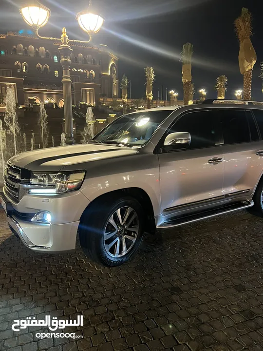 Toyota Land Cruiser Vxr 5.7 2016