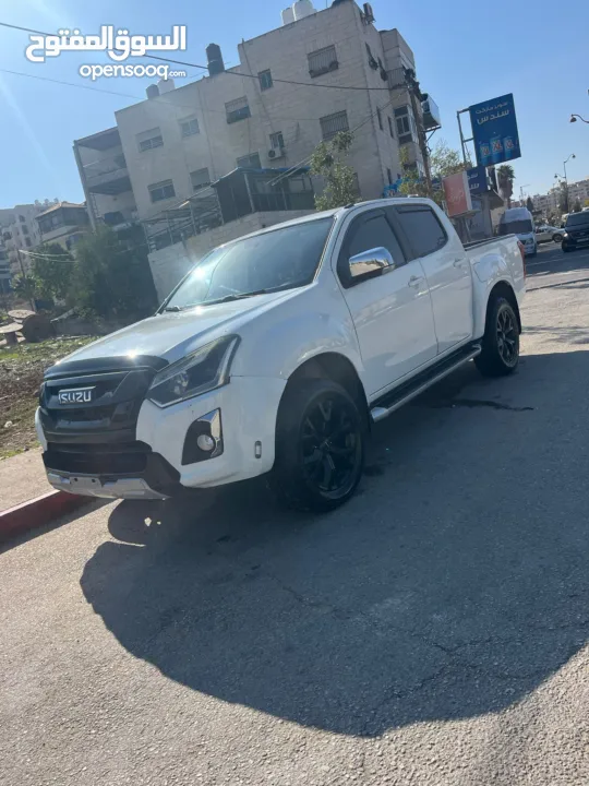 D- MAX ايسوزو