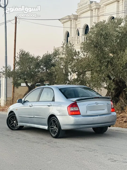 كيا سيراتو
