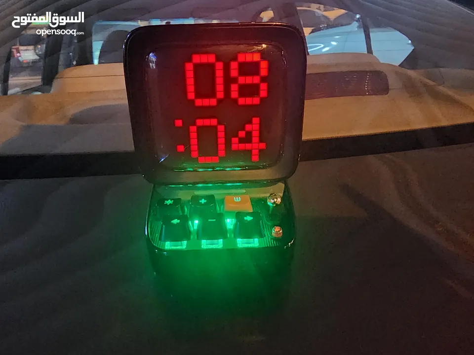 Divoom Ditoo Retro Pixel Art Game Bluetooth  سماعات مع شاشه يمكن تغيرها Speaker with 16X16 LED App