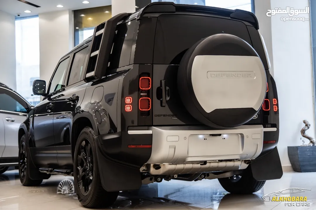 Land Rover Defender 2023 Plug in hybrid Black Package   عداد صفر  Zero Mileage  كفالة سنتين