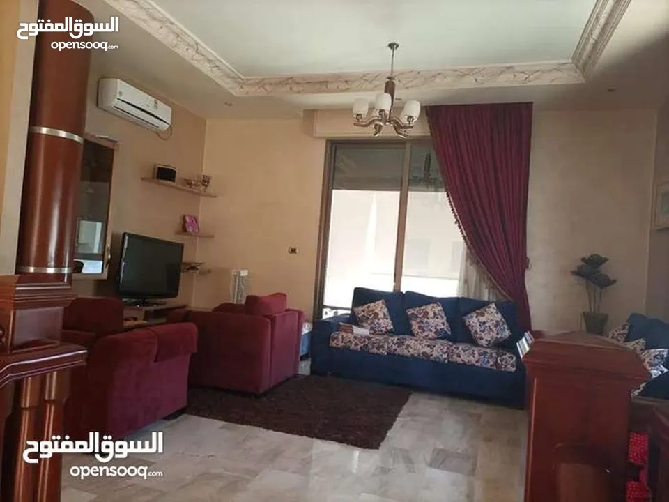 الظهير فيلا مستقله فخمه جدا فن معماري عاليه ومطله اجمل موقع مكون من اكثر من سكنه