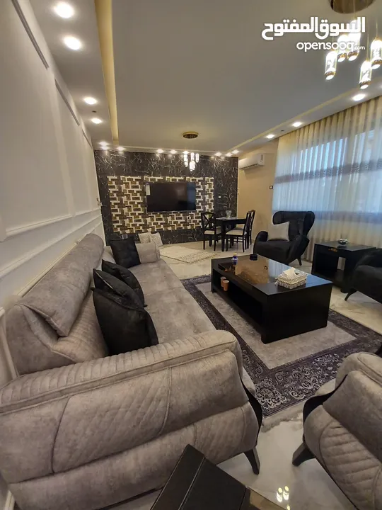 شقه مفروشه فخمه ومميزه للايجار. Furnished Apartment for rent