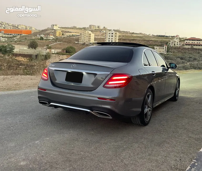 مرسيدس بنز E300 بنزين بحالة الوكالة