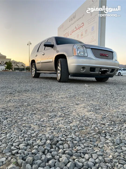 GMC DENALI