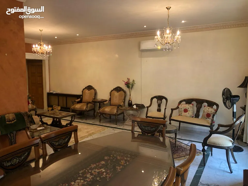 شقة مفروشة للبيع من المالك مباشرة الرابية خلف شركة اورانج للاتصالات..........