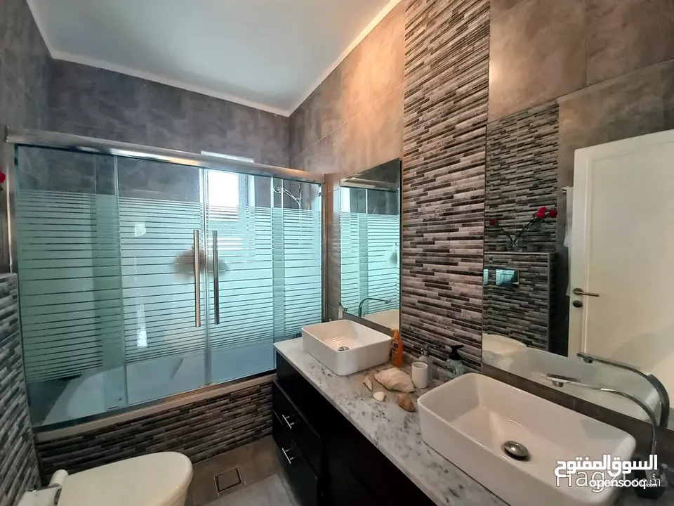 شقة مفروشة للإيجار 350م2 ( Property 18206 ) سنوي فقط