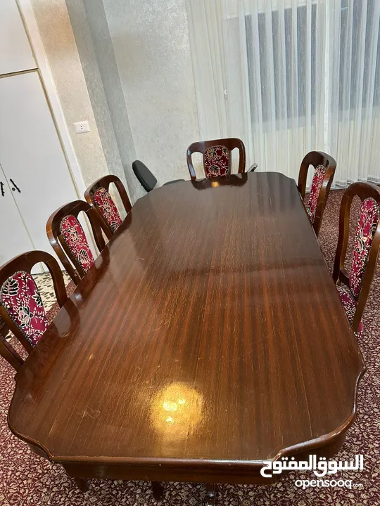 طاولة سفرة و بوفيه