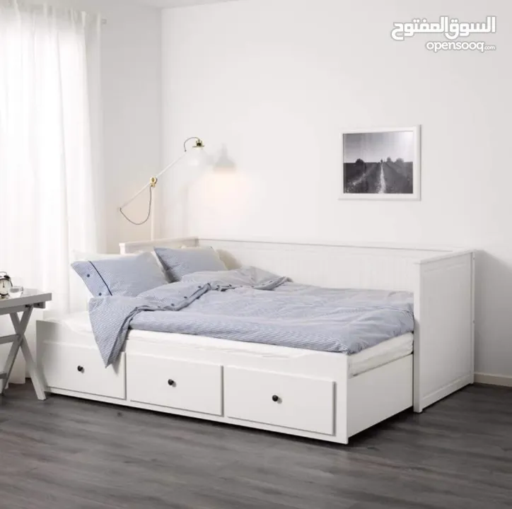 ‎سرير من ايكيا HEMNES