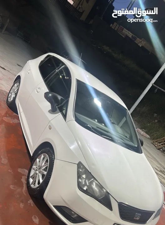 سيارة سيات إبيزا 2015