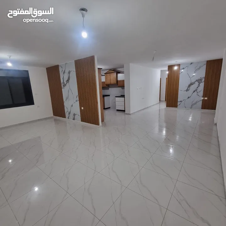 شقة جديدة مقابل ديوان الموظفين للبيع 3 غرف نوم