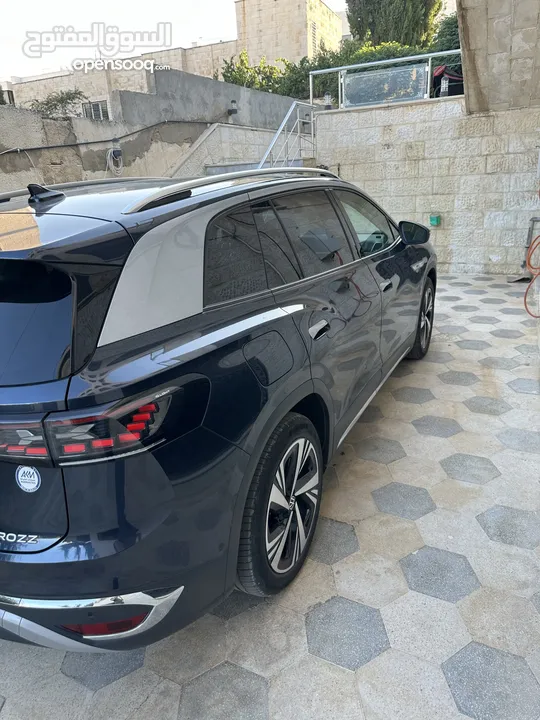 Volkswagen ID6 Crozz Pro 2023  فل كامل