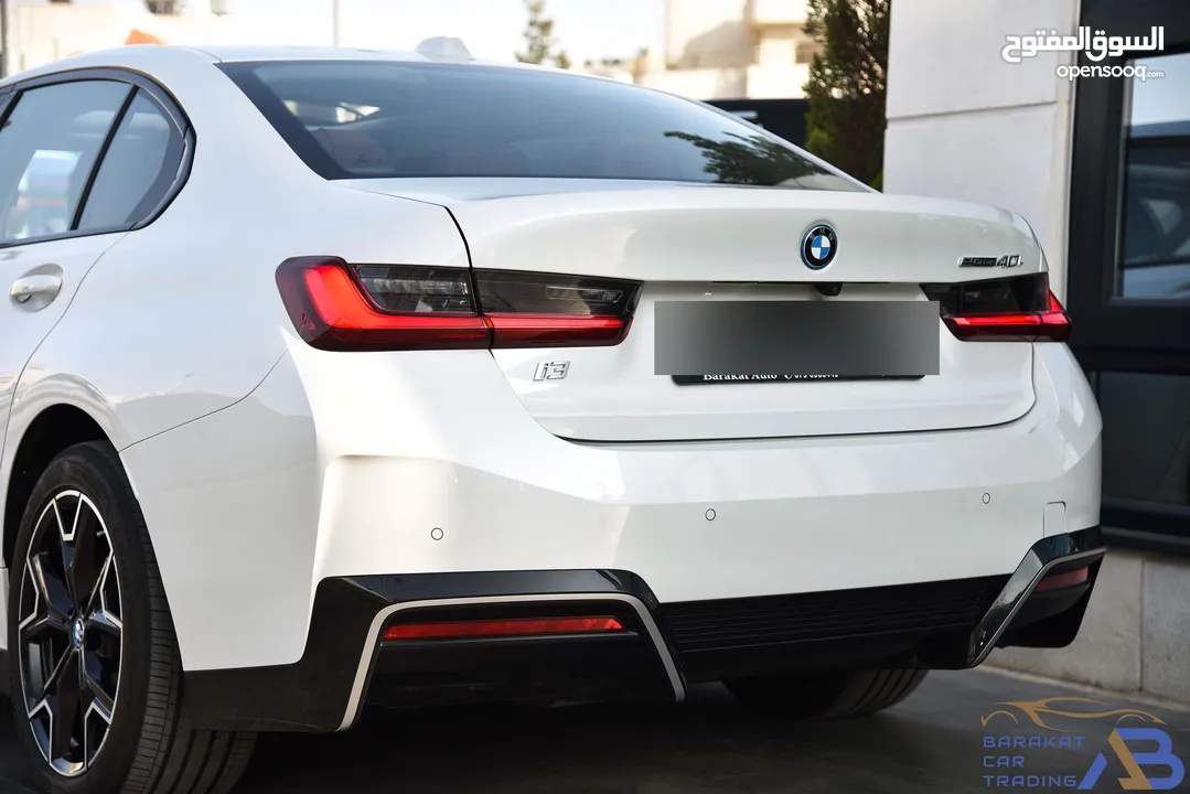 بي ام دبليو الفئة الثالثة i3 eDrive 40L كهربائية بالكامل 2023 BMW i3 eDrive 40L EV M Power Kit – Ful