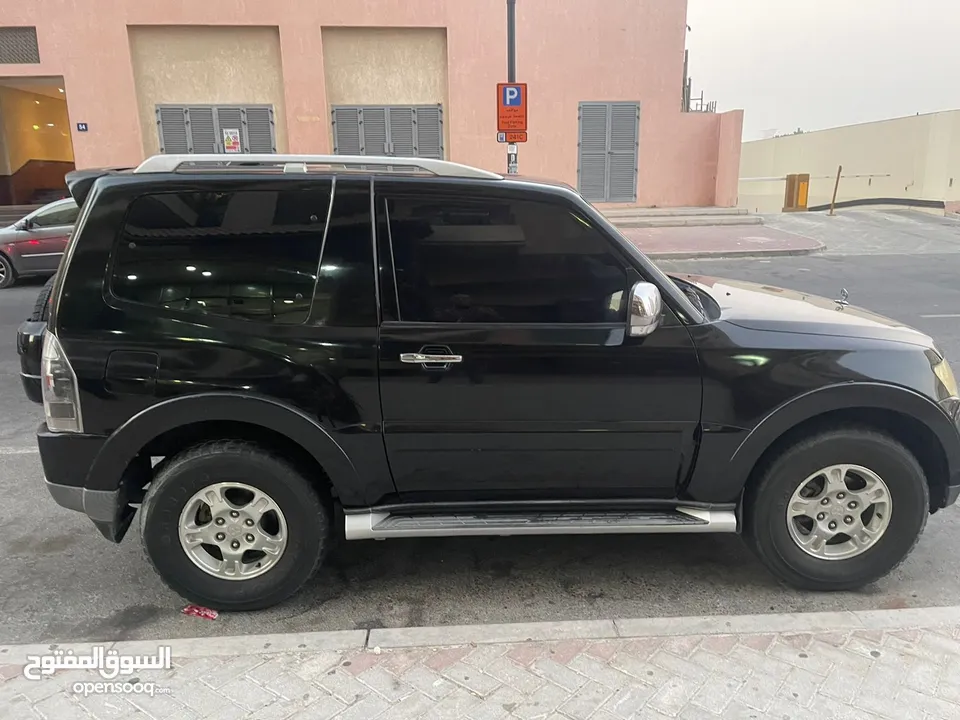 2009 Mitsubishi Pajero – 3-Door SUV