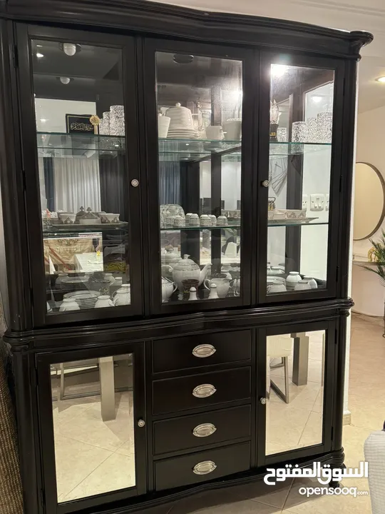 Buffet brand new from Home Center, 1 year used