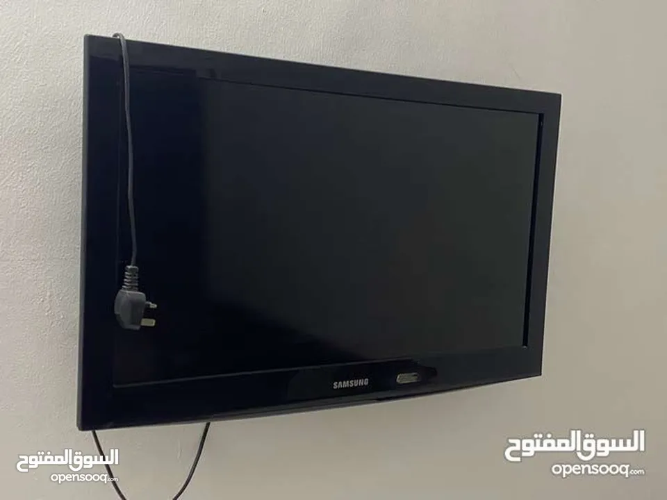 تلفزيون سامسونج 32 للبيع بداعي السفر