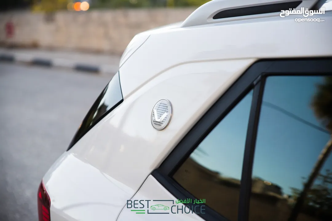 فل مع فتحة hyundai venue (V) سعر جيد علكاش دهان شركة