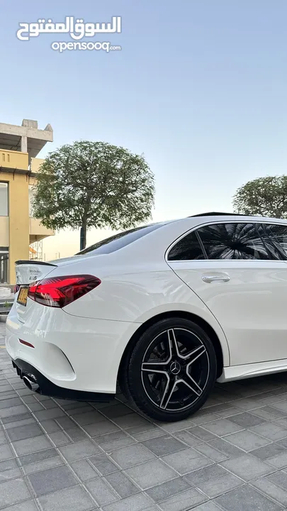 مرسيدس A 35 AMG تيربو موديل 2021 بحادث جدا جدا بسيط باب