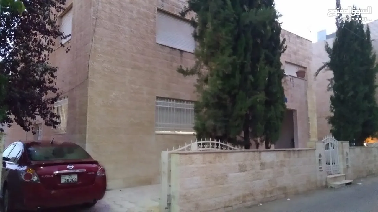 فيلا للبيع في ضاحية الرشيد بالقرب من جامعة الاميرة سمية - 14493