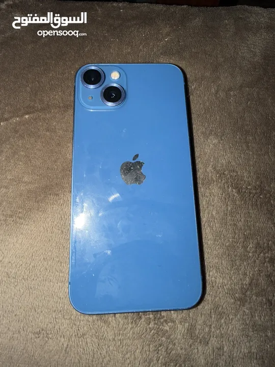 ايفون 13 بحالة ممتازة مش مفتوح ولا مغير اشي بس قحوط بسيطة جدا بطارية 74