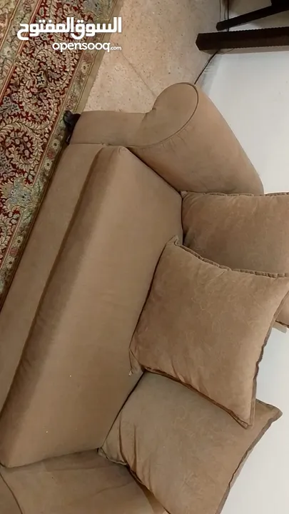 طقم كنب مستعمل للبيع 60