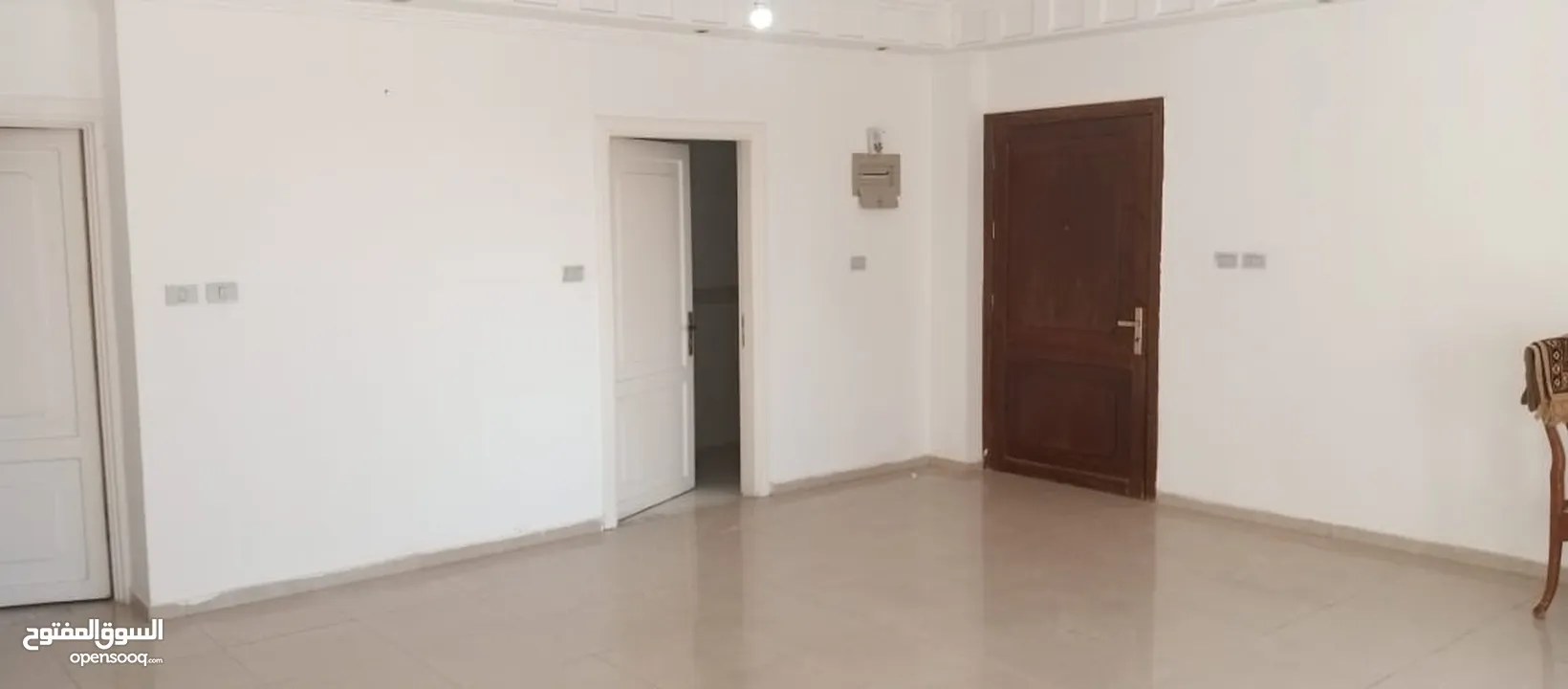 شقة  للايجار في ربوة عبدون فارغة/ الرقم المرجعي :3736 REF