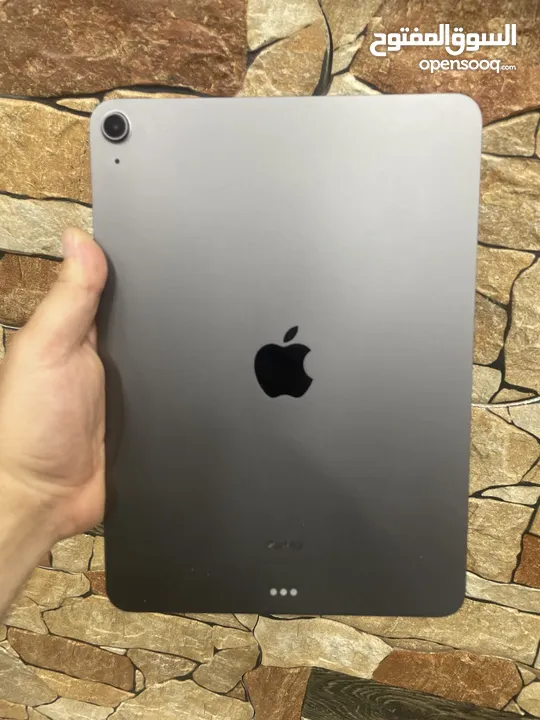 iPad Air 5th بحالة الوكالة كفالة الوكيل الرسمي