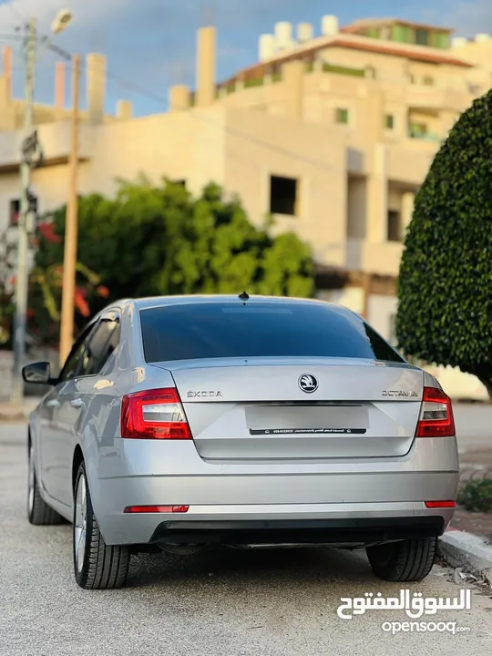 سكودا اوكتافيا 2018