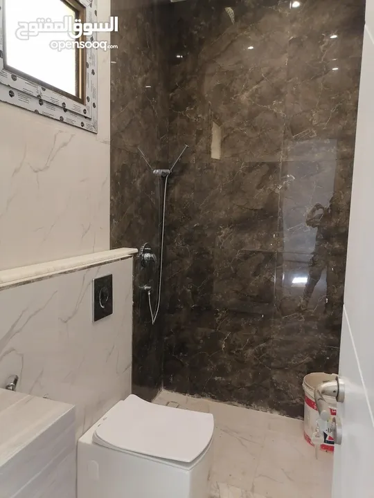 سباك تسيس وطشطيب وجميع انواع السيراميك بورسلان والخزن