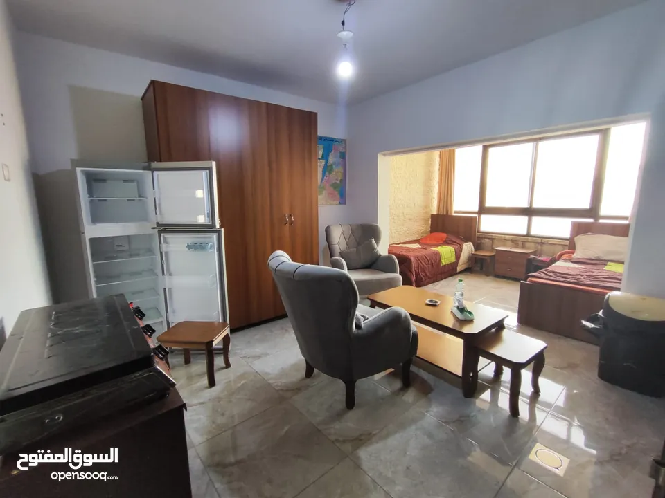 استوديو مفروش للإيجار – شارع القدس قرب مطعم توستي