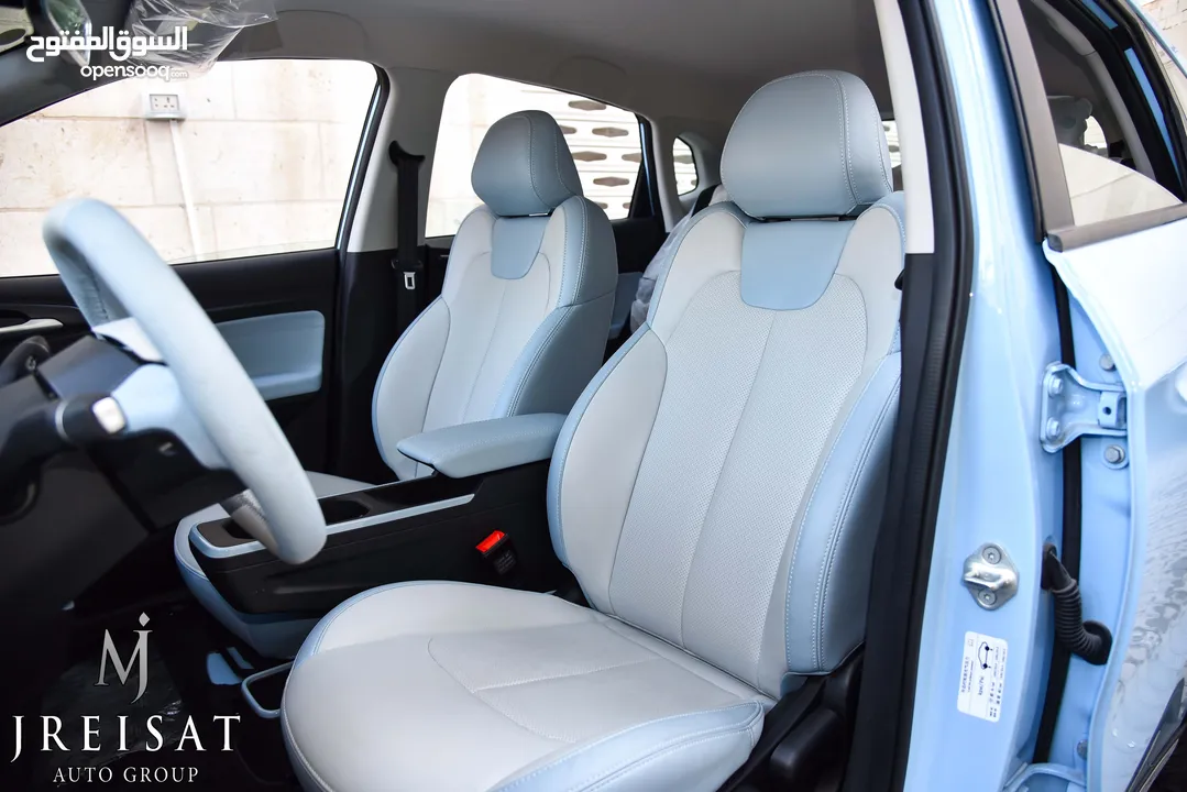 نيتا آيا الكهربائية بالكامل متوفر باللونين الازرق والاخضر 2023 Neta Aya EV SUV