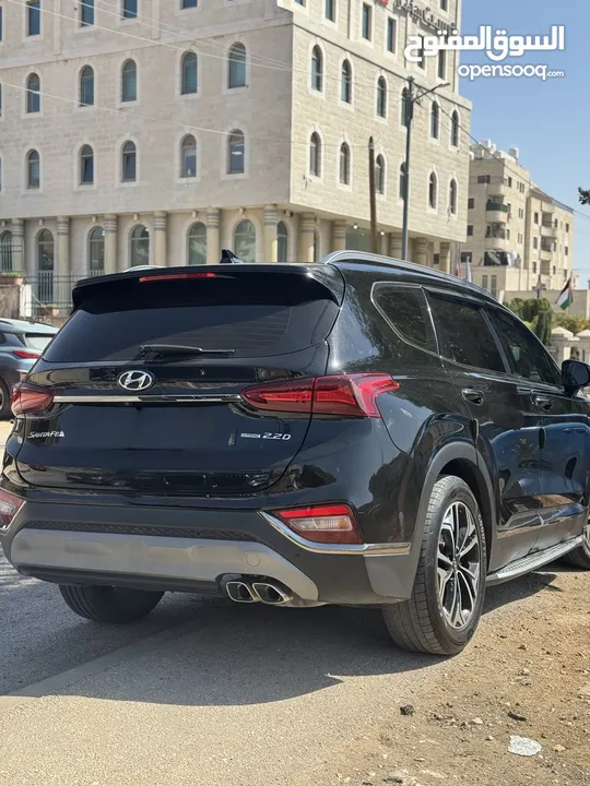 هونداي سنتافيه ون مليون موديل 2018   مطور 2200 ديزل  ترخيص وتأمين شامل لشهر 4 فحص دهانات تجميلي