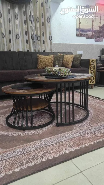 اثاث معدني متين