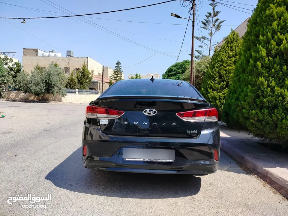 هيونداي سوناتا 2018 7جيد بحال الشركه ممشى قليل  استخدام شخصي مرفق ورقة الفحص