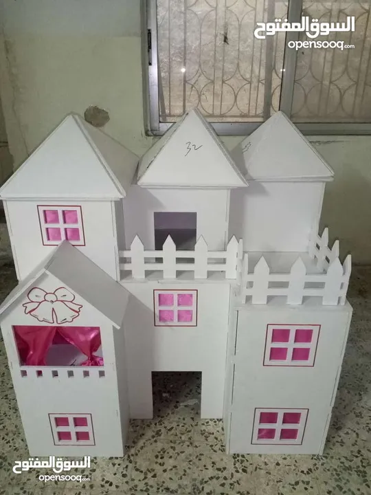 بيت باربي حجم كبير تركيب مستعمل للبيع
