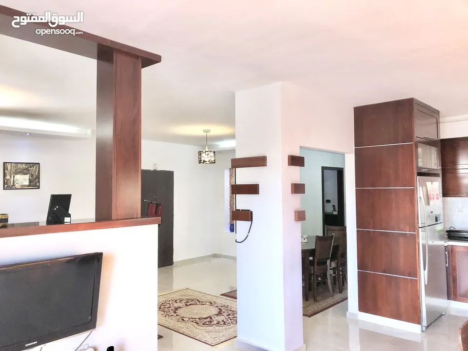 شقة مميزة في عمارة مميزة