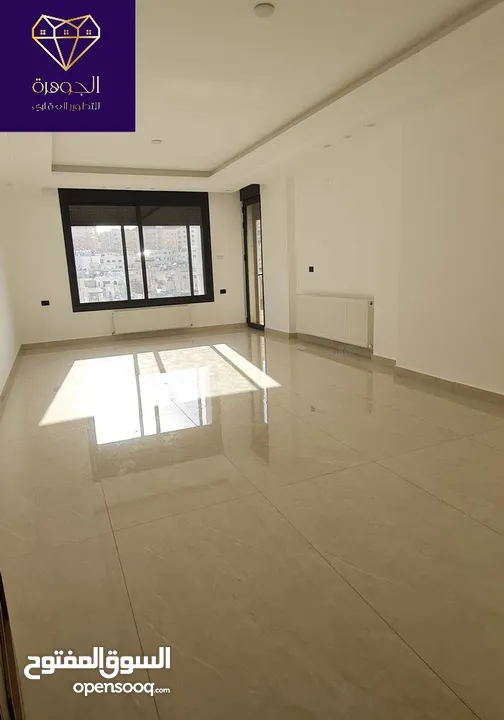 طابق اخير مع روف دوبلكس فاخر لم يسكن لقطه وبسعر مغري جدا عرض خاص أرقى مناطق خلدا وام السماق