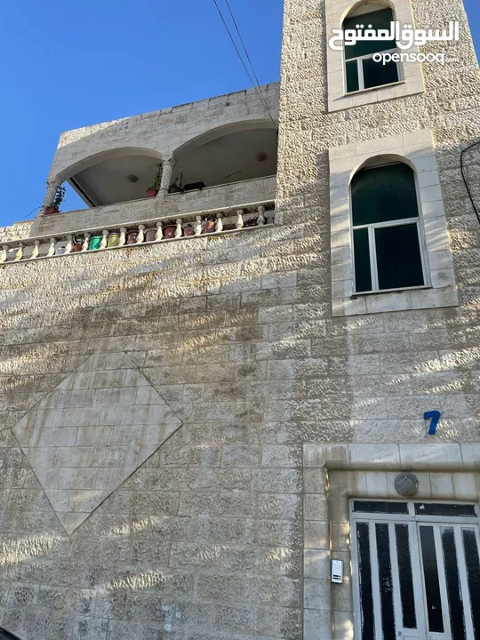 بيت من طابقين كل طابق منفصل