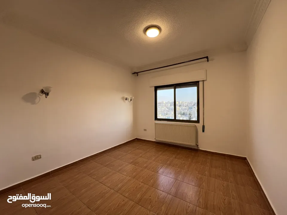 شقة مميزة للبيع بداعي السفر في الجاردنز وبسعر لقطة