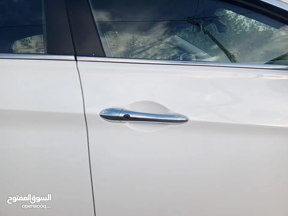 هونداي سوناتا 2015 7 جيد ولا نقرة السيارة نظيفة ماشية 164000 فل كامل عدا الفتحة  العنوان طبربور